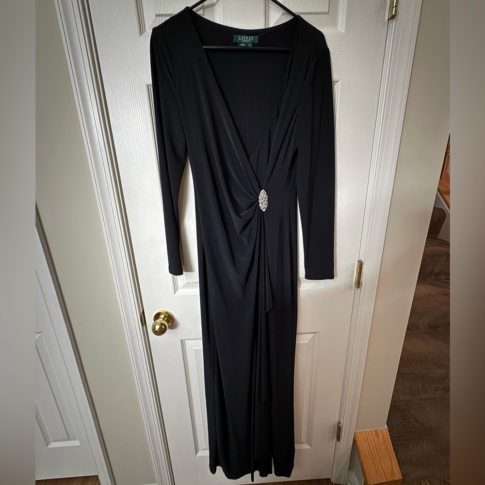 Lauren Ralph Lauren Evening Black Long Formal Dress w/ Crystal Accent Size 10